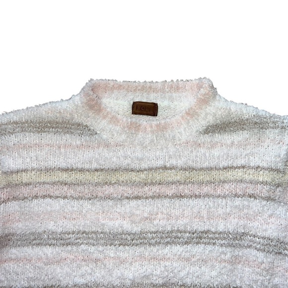 POL Fuzzy Sweater - Picture 2 of 3